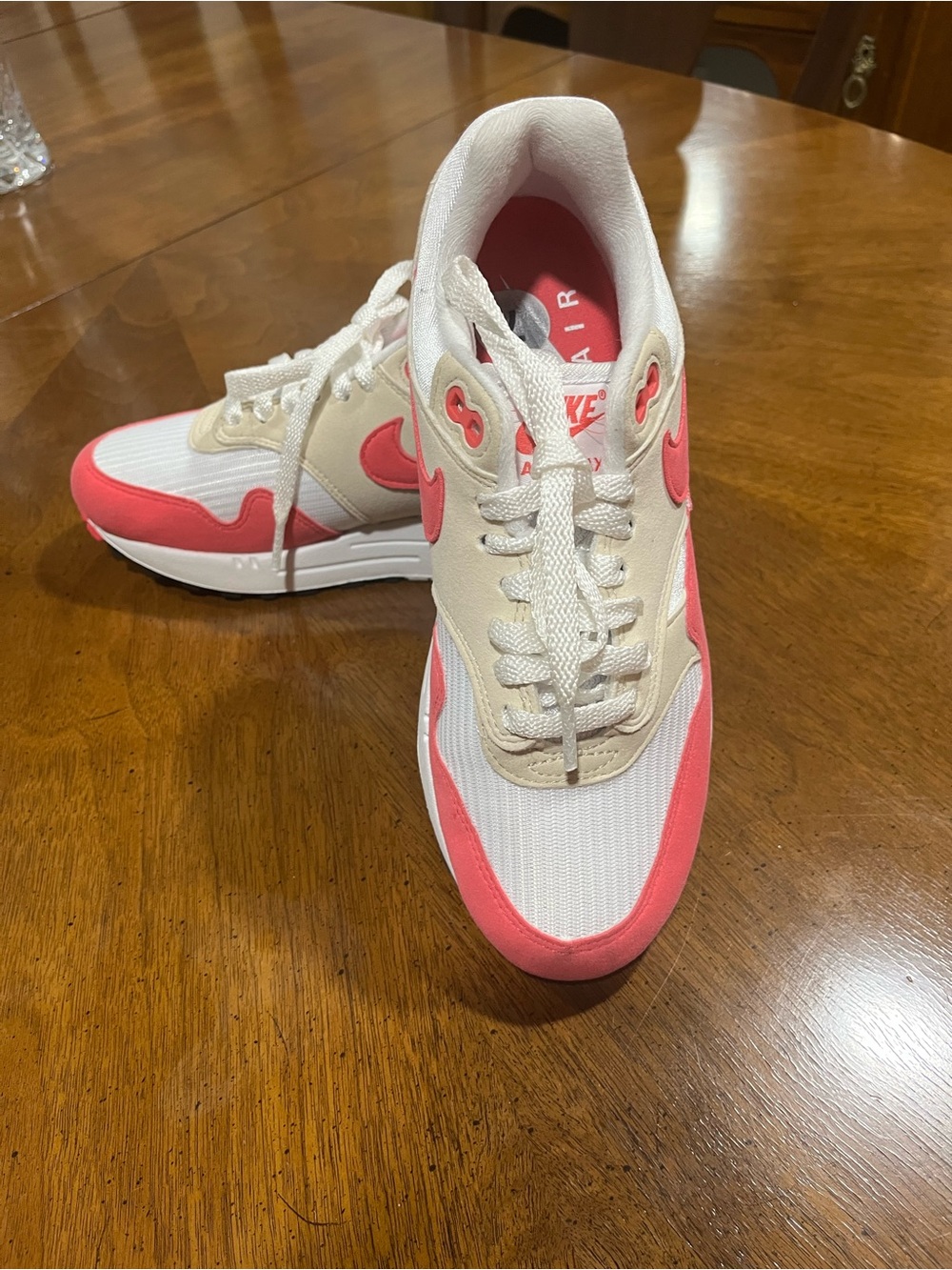 Nike White and Pink Low-Top Athletic Sneakers - Picture 4 of 5